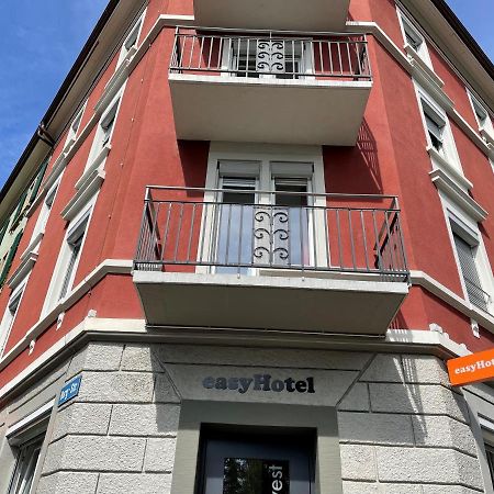 Easyhotel Zurich West Екстер'єр фото