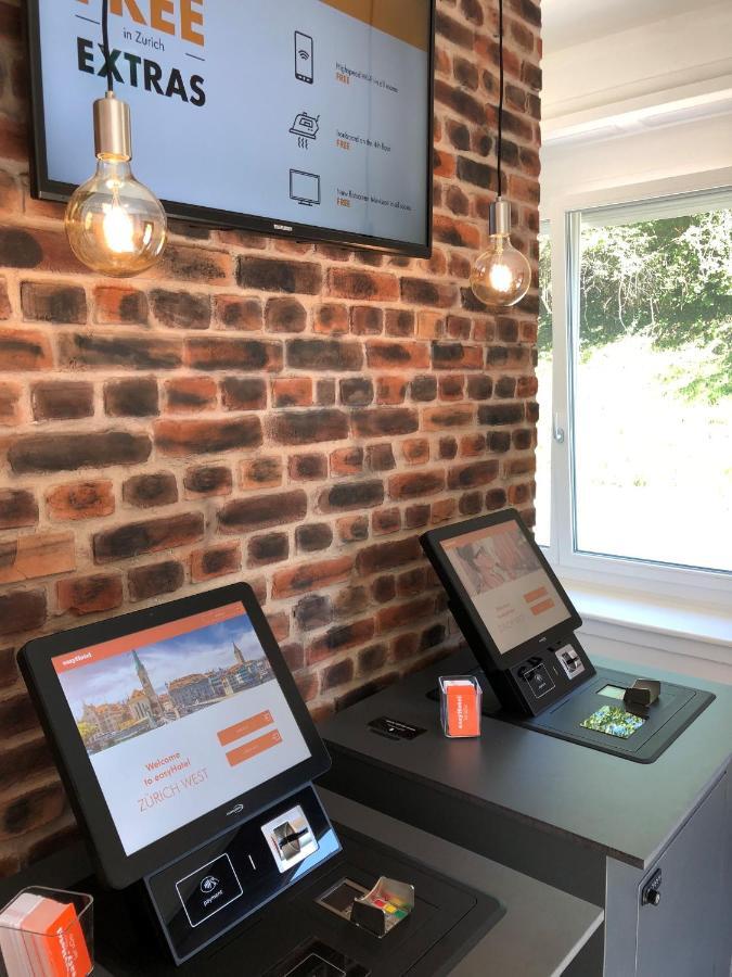 Easyhotel Zurich West Екстер'єр фото